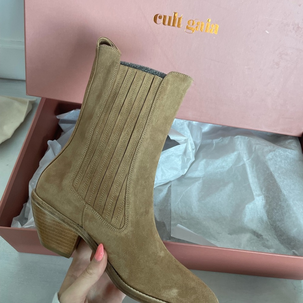 ❌SOLD❌CULT GAIA Nova Suede Western Boots Camel Pull ON - Picture 5 of 10